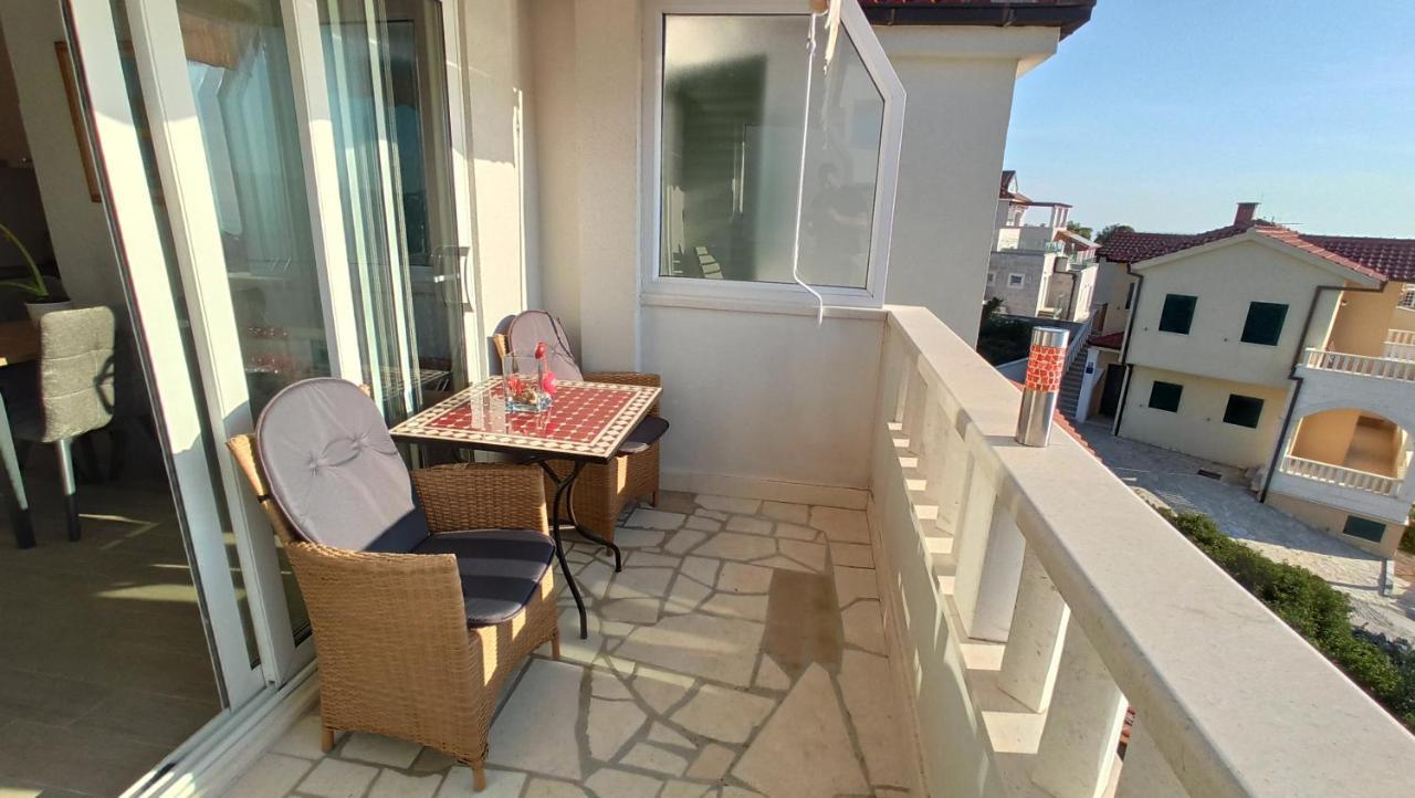 Jakopovic Apartments Rogoznica  Eksteriør billede