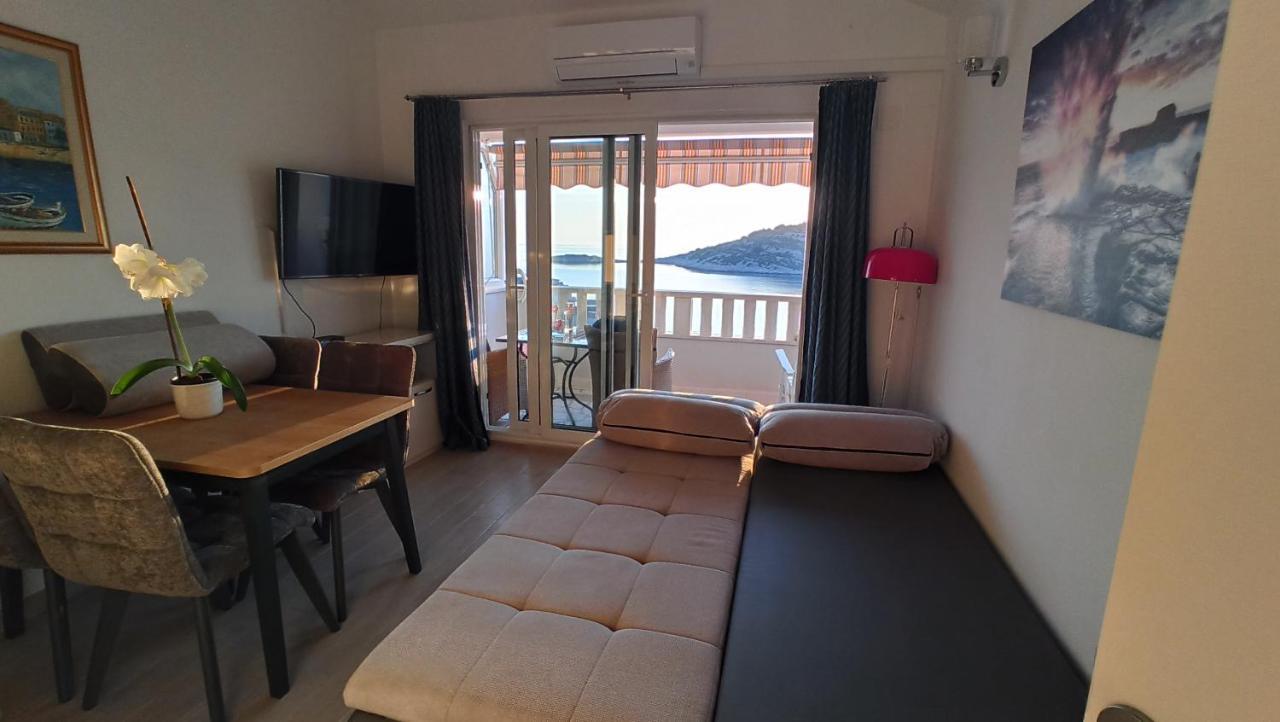 Jakopovic Apartments Rogoznica  Eksteriør billede