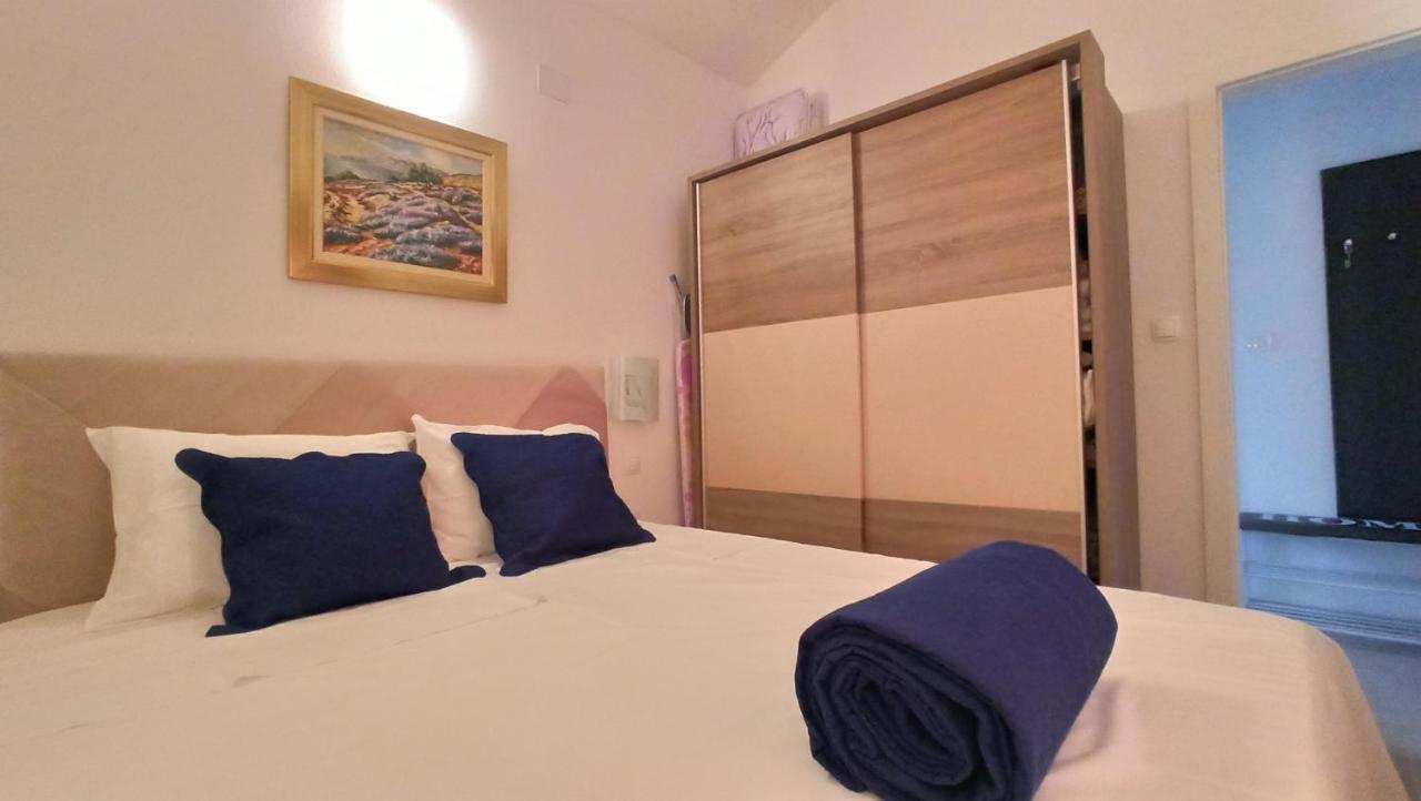 Jakopovic Apartments Rogoznica  Eksteriør billede